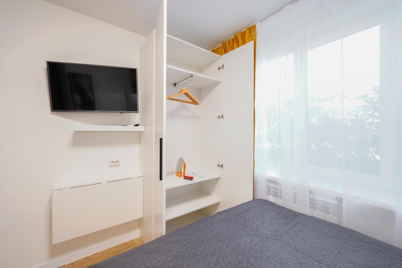 Myfreedom Апартаменти Інститут Серця Kiev Exterior foto